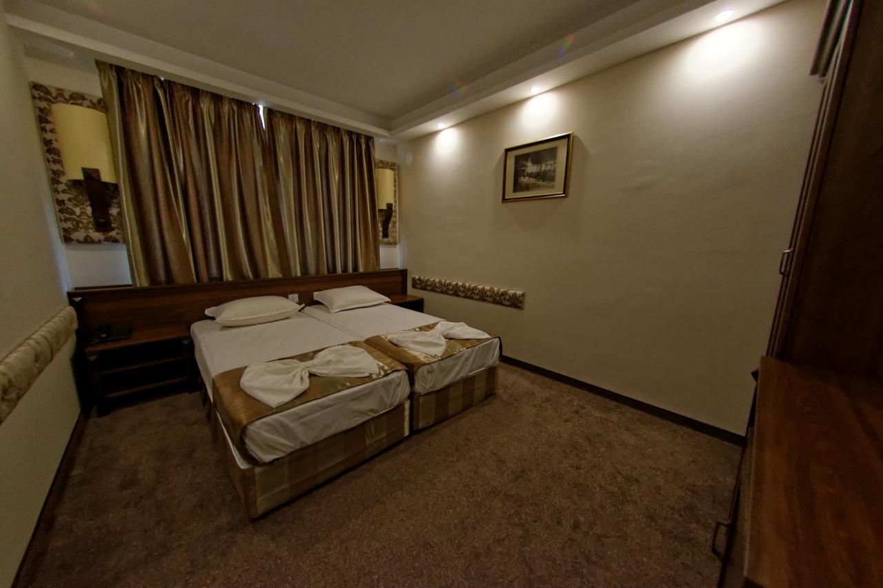 Hotel Aristokrat Obsor Exterior foto